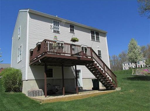 2nd image of 105 Corinthian Dr