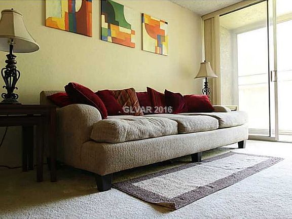 5th image of 750 S Royal Crest Cir Unit 326