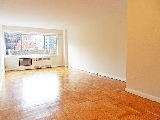 Rented by Stonehenge NYC LLC | media 43