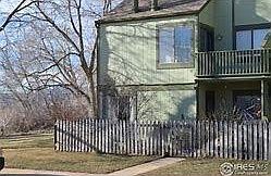 Corner end unit - no neighbors to the south!