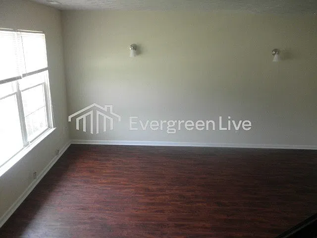 3 bed, 1.5 bath, 1116 sqft, $1,845 — Photo 4