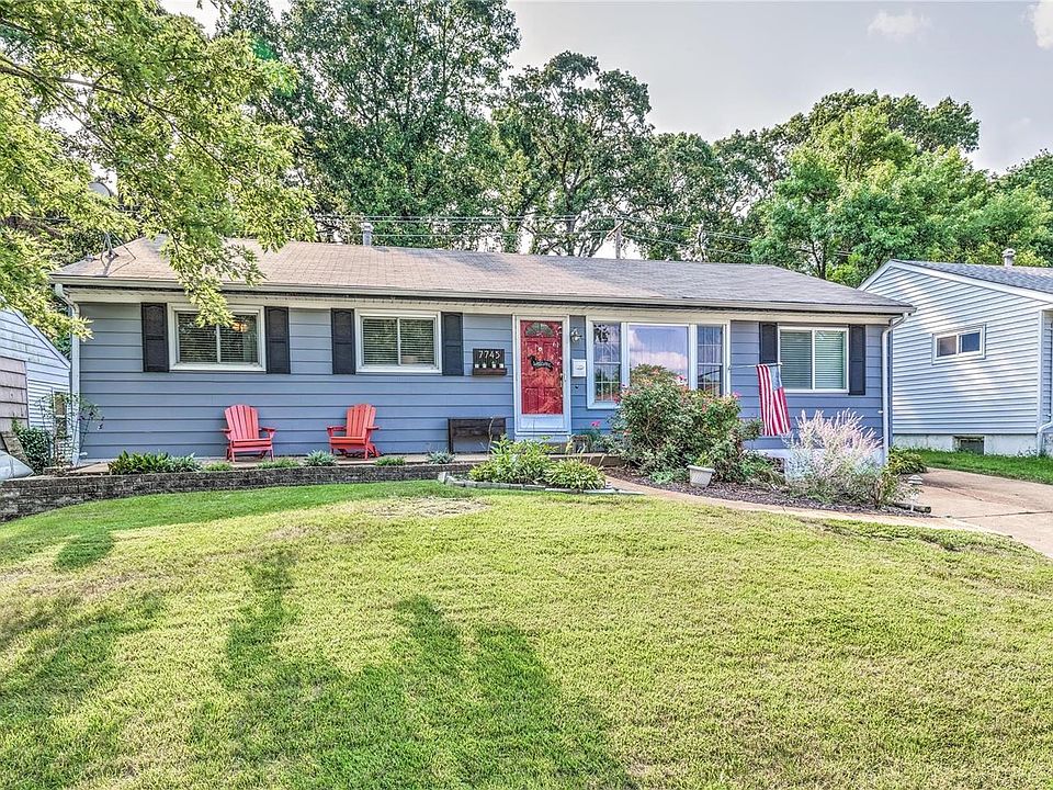 Inviting curb appeal welcomes you home in the amazing ranch.