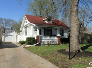 220 E 18th St, Lawrence, KS 66044
