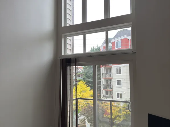 231 Belmont Ave E Unit 406, Seattle, WA 98102