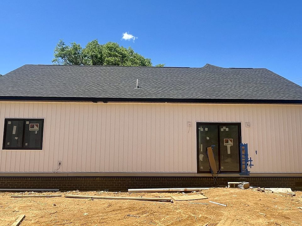 2nd image of 2131 Mooresville Hwy
