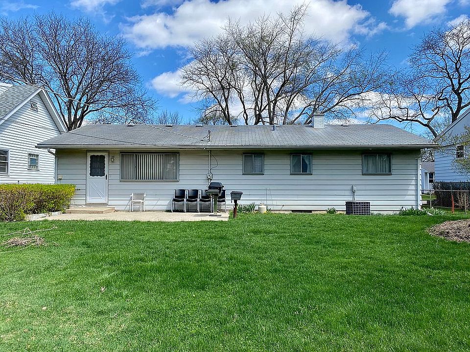 2nd image of 609 Hickory Dr