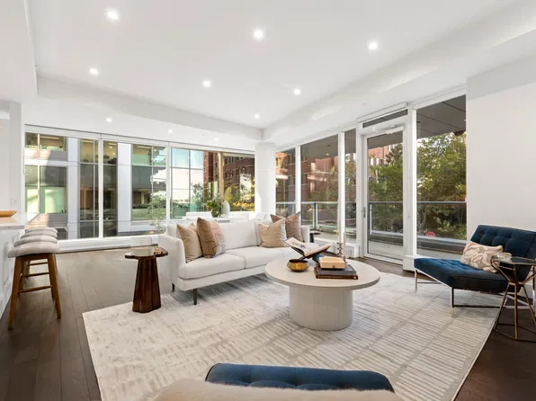 22 Liberty Dr Unit 2M, Boston, MA 02210