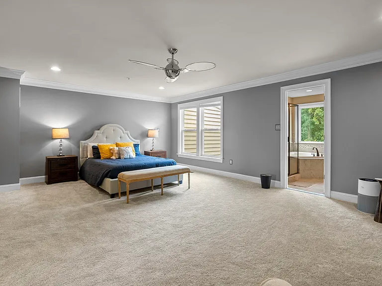 11826 Mango Ln — Photo 21