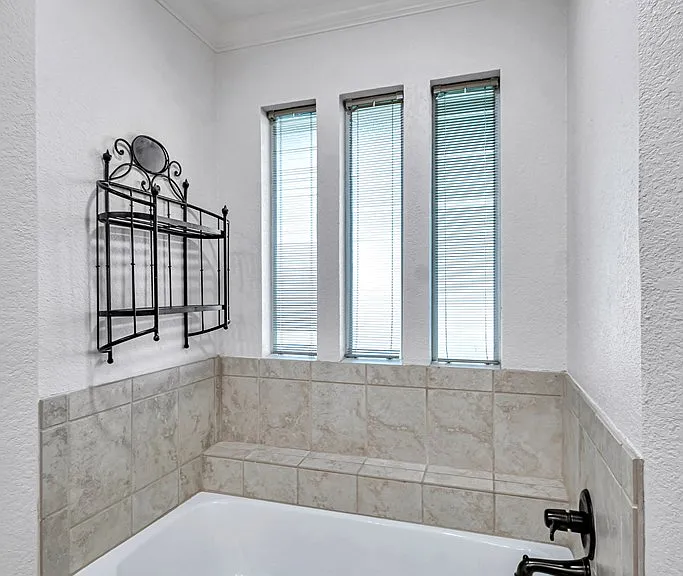 5504 Kingston Dr — Photo 25
