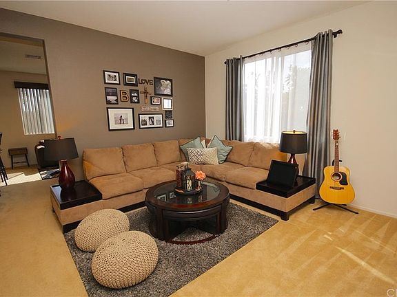 4th image of 27453 Hazelhurst St Unit 3