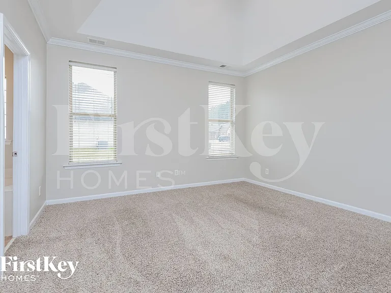 1000 Medinah Dr — Photo 8