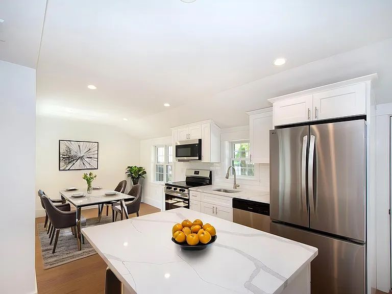 215 Gardner St #1 — Photo 3