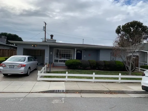 3818 Martin Dr, San Mateo, CA 94403