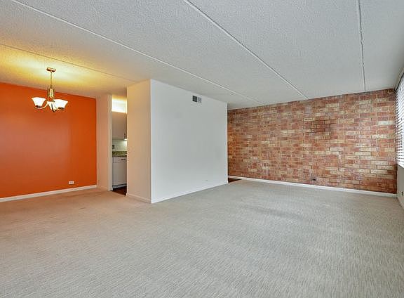 4th image of 2026 Saint Johns Ave APT 301