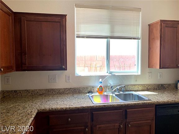 5th image of 10151 Pleasant Village Pl