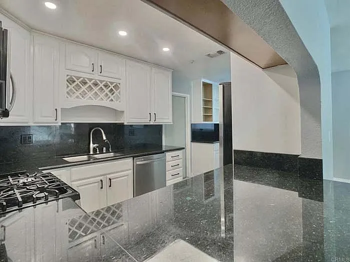 10143 Carreta Dr — Photo 18