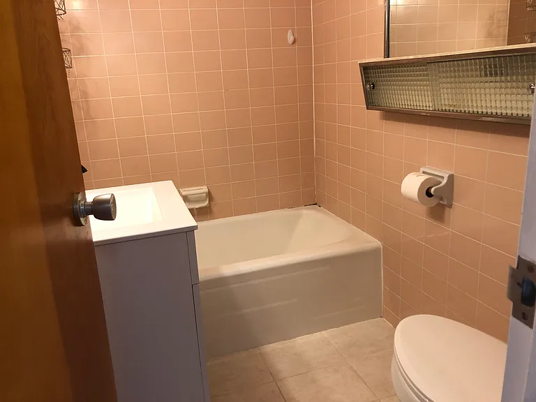 1220 NW State St #18 — Photo 9