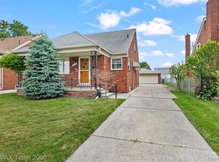 6514 Maple St, Dearborn, MI 48126