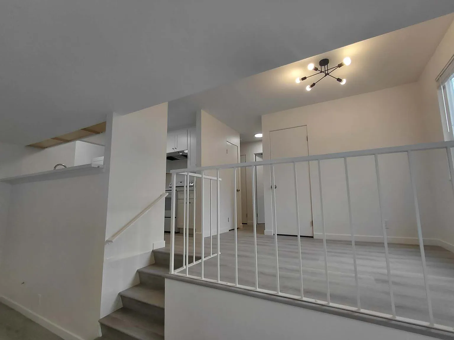 2 bed, 1060 sqft, $3,950 — Photo 3