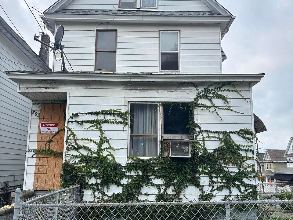 1st image of 702 Crown Ave