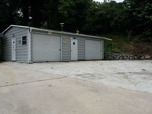 4th image of 2989 Glenhaven Dr