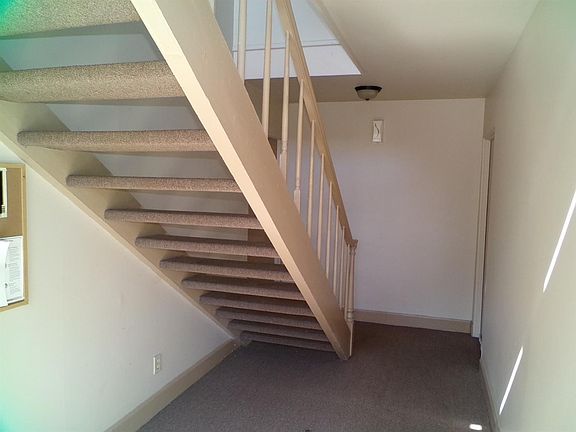 2nd image of 207 Forest Hill Dr #2-07