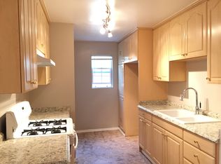 5515 Klump Ave, North Hollywood, CA 91601
