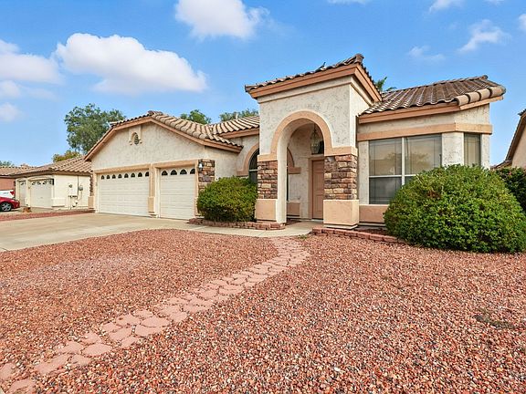 4th image of 8338 W Rose Ln