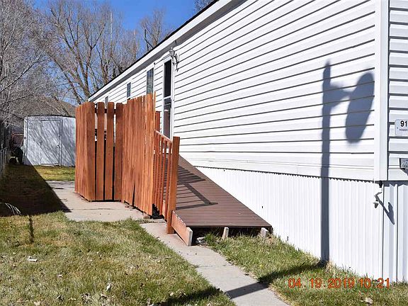 2nd image of 911 Davy Crockett Dr