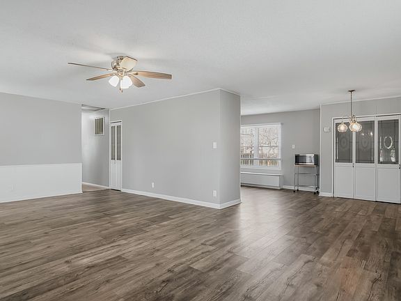 3rd image of 1520 Cypress Ln