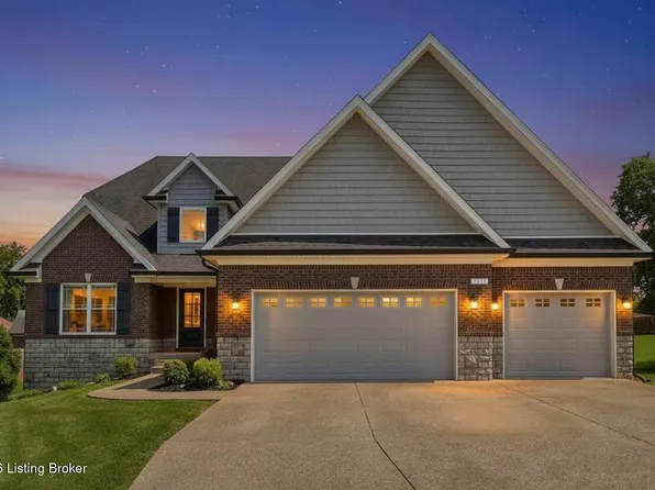 7611 Parkcrest Way, Louisville, KY 40214