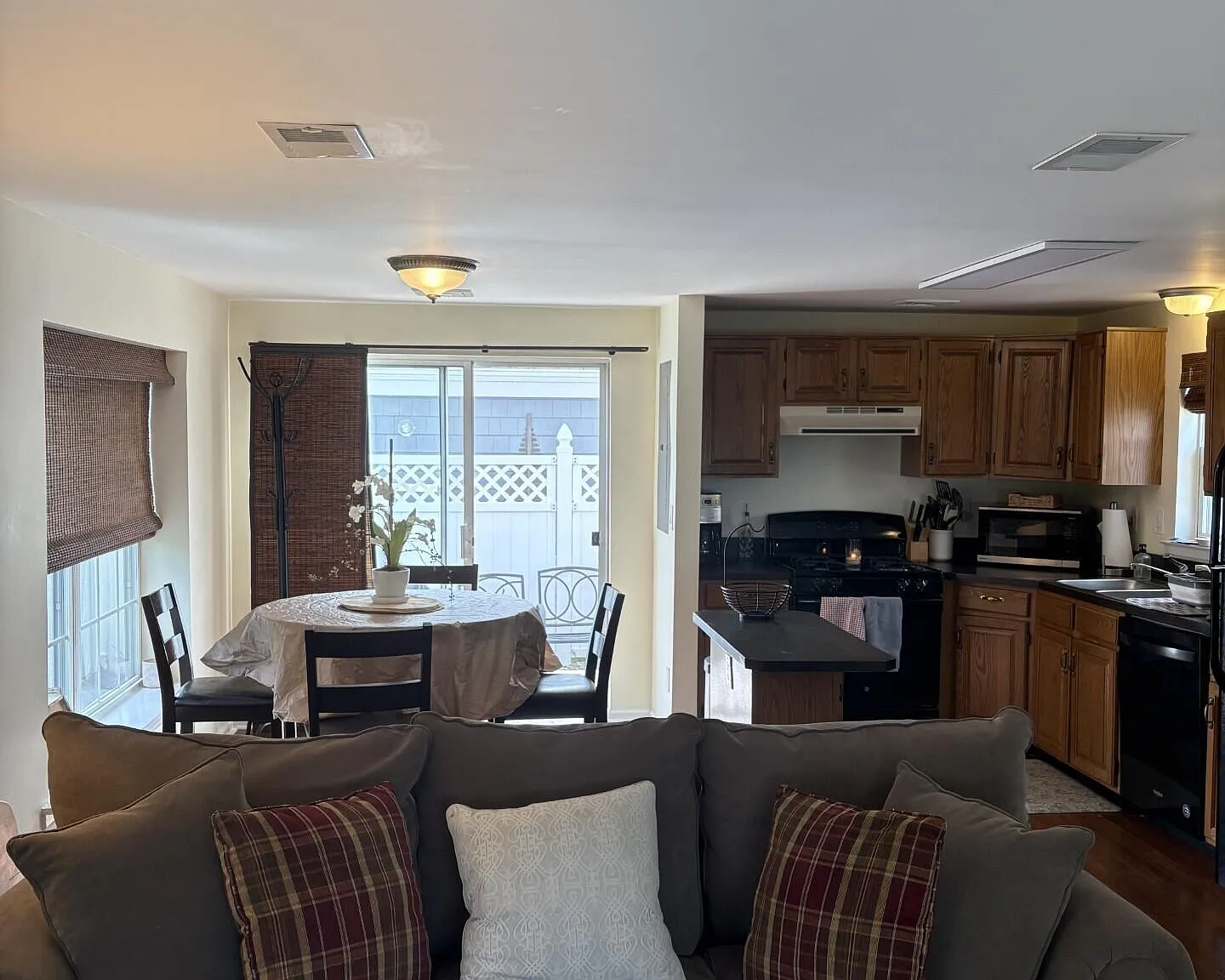 2 bed, 1.5 bath, $2,800 — Photo 4