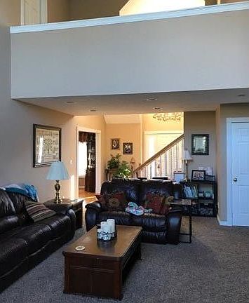 2nd image of 242 Castle Dr