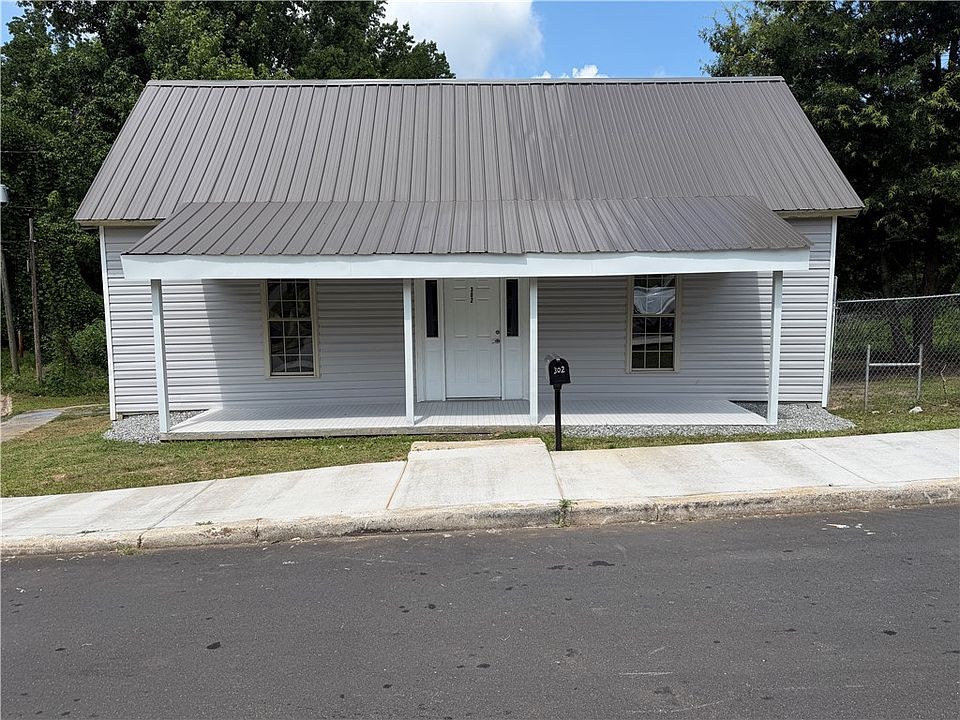 1st image of 302 Sirrine St