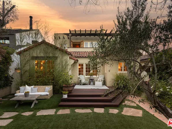 913 Amoroso Pl, Venice, CA 90291