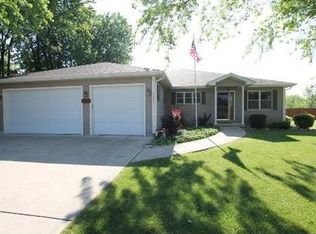 1001 Nancy Rd, Sandwich, IL 60548