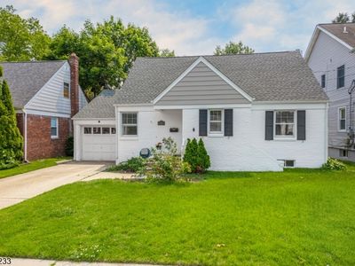 43 Peek St, Rochelle Park, NJ, 07662