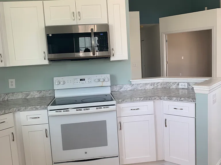 401 Vista Cir #401 — Photo 14