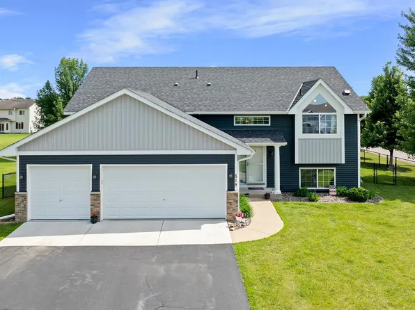 515 Elm St NE, Lonsdale, MN 55046