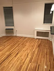 Rented by Metropolis Real Estate of Manhattan