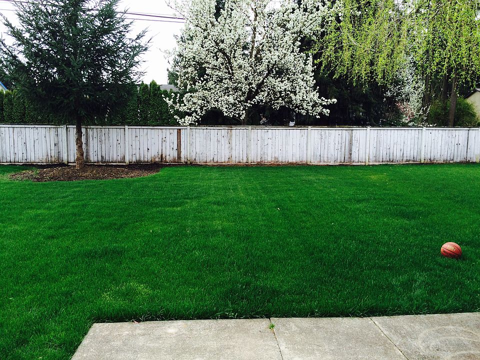 1st image of 15811 NE 40th St