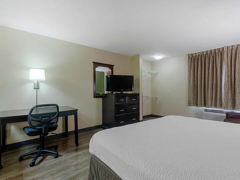 Studio Suite - 1 King Bed