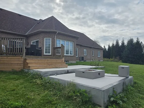 11045 Inglis Dr, Milton, ON L0P 1B0