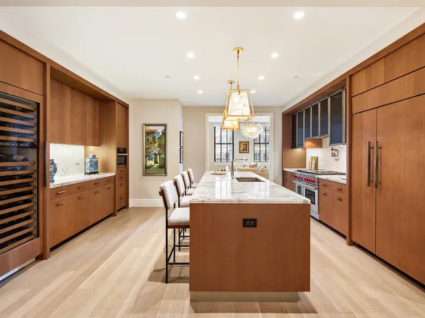 100 Barclay Street image 4 of 31