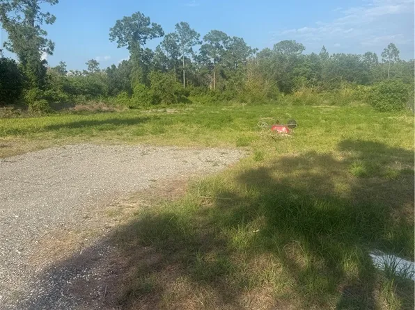 322 Wellington Ave, Lehigh Acres, FL 33936