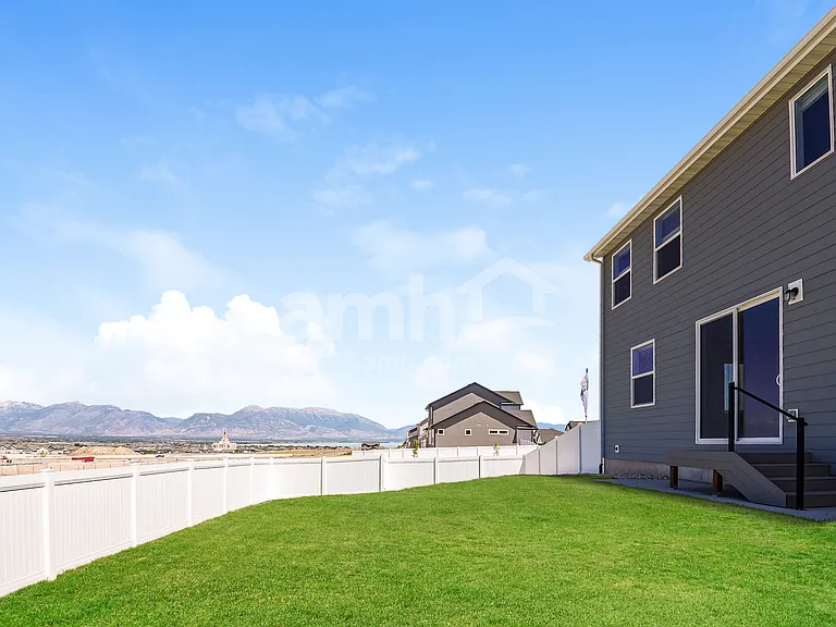 1232 W Mahogany St — Photo 26