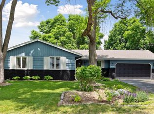 6008 W 102nd St, Bloomington, MN 55438