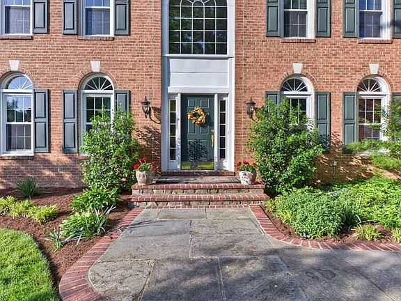 4th image of 13110 Meadow Hall Ct