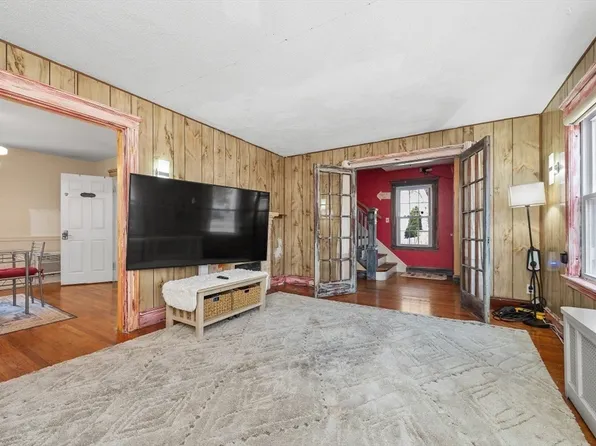 190 Almont St, Mattapan, MA 02126