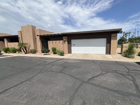 3rd image of 6501 N LA PALOMA OESTE --